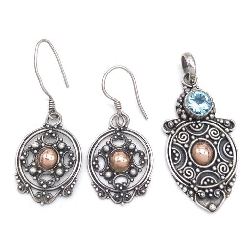63 - Beautiful COORDINATED SET OF SILVER DROP EARRINGS and PENDANT, having GOLD Centres and BLUE TOPAZ DE... 