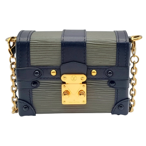 64 - A Louis Vuitton Petite Malle Style Mini Chain Bag. Crafted in green textured leather panels with bla... 