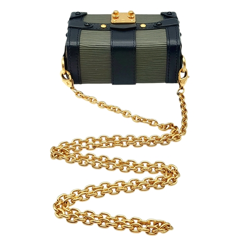 64 - A Louis Vuitton Petite Malle Style Mini Chain Bag. Crafted in green textured leather panels with bla... 