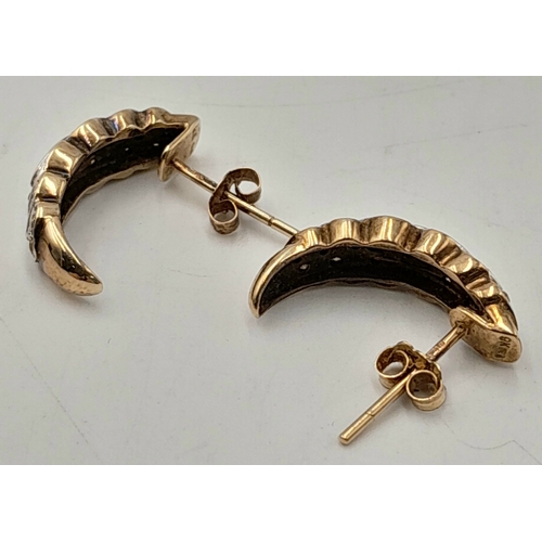 98 - Fully hallmarked 9 CARAT GOLD DIAMOND CLUSTER EARRINGS. Complete with Gold Backs. Suitable for Pierc... 