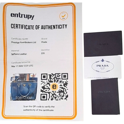 113 - A Prada Saffiano Galleria Double Zip Tote Bag. Black Saffiano cross-grain leather exterior with gold... 