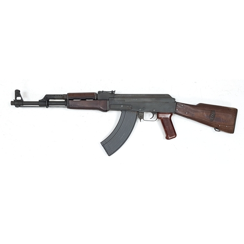 213 - A Deactivated Polish Radom AK47 Assault Rifle. 7.62mm calibre. 15 inch barrel length. Markings for 1... 