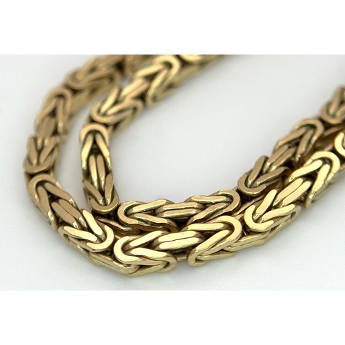 231 - Beautiful 9 CARAT GOLD FANCY BOX CHAIN NECKLACE. Full UK hallmark.  8.7 Grams. 46 cm.