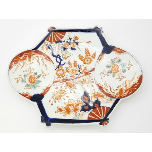 302 - An Antique Japanese Meiji Period Imari Fan-Shaped Porcelain Plate. Decorated with hand-painted panel... 