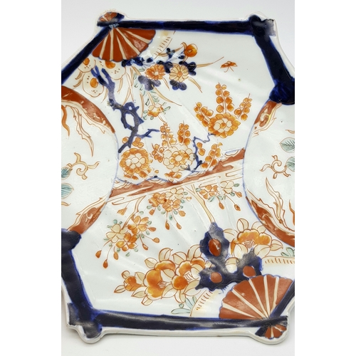 302 - An Antique Japanese Meiji Period Imari Fan-Shaped Porcelain Plate. Decorated with hand-painted panel... 