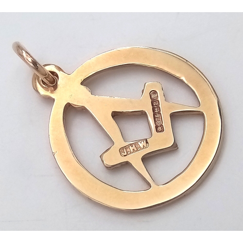 357 - Traditional  9 CARAT GOLD MASONIC CHARM/PENDANT. Fully Hallmarked. 1.50 Grams.