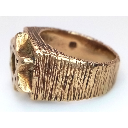 67 - A 9K Gold Ornate Star of David Signet Ring. Size M 1/2. 11.5g.