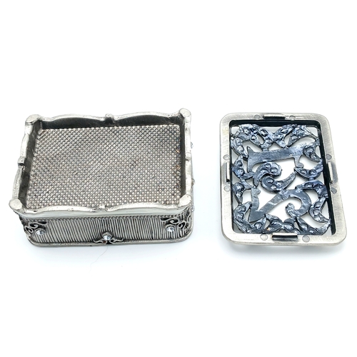 337 - A Small Decorative Trinket Box with Removable Lid. Features rectangular form with ornate detailing, ... 