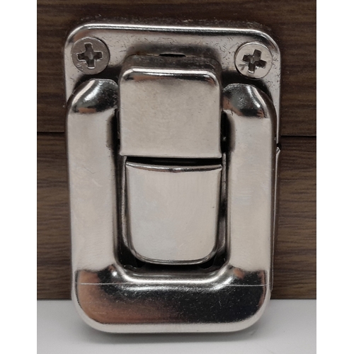 634 - A Jewellery Display Case with 100 Rings! An absolutely fabulous lot with different colored stones to... 