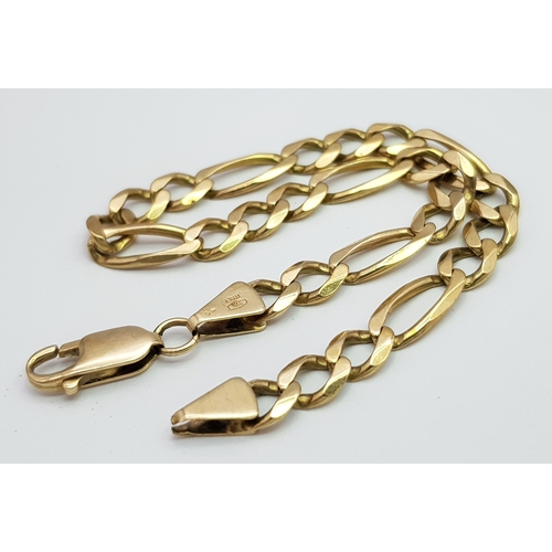 18 - A 9K Yellow Gold Figaro Link Bracelet. 19cm. 8.16g.