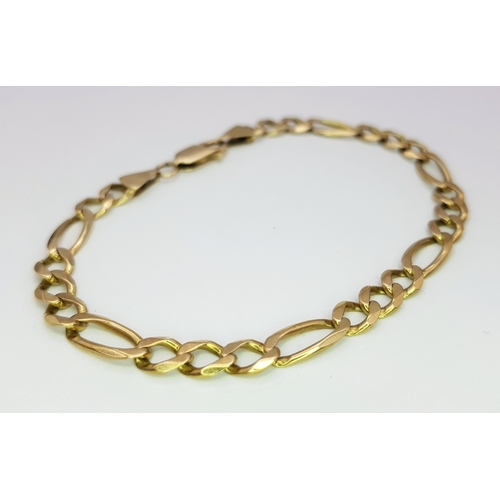 18 - A 9K Yellow Gold Figaro Link Bracelet. 19cm. 8.16g.