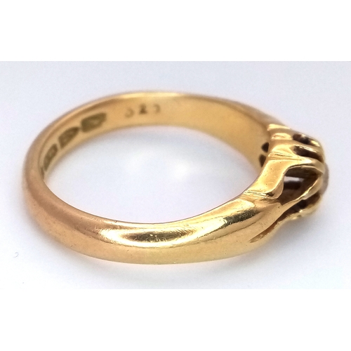 29 - AN 18K YELLOW GOLD, GYPSY SET, OLD CUT DIAMOND, SINGLE STONE RING. 0.15 CTW. 6G, SIZE Q. SC 8044