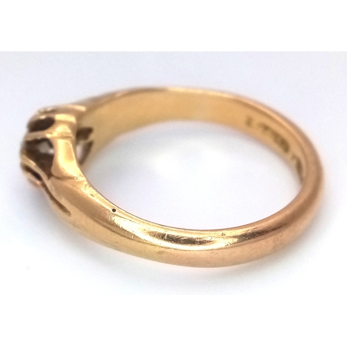 29 - AN 18K YELLOW GOLD, GYPSY SET, OLD CUT DIAMOND, SINGLE STONE RING. 0.15 CTW. 6G, SIZE Q. SC 8044