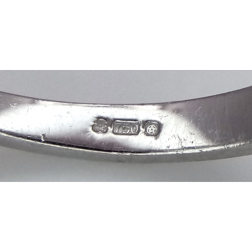 628 - AN 18K WHITE GOLD, DIAMOND SOLITAIRE RING. PRINCESS CUT. 0.90CTW APPROX. 3.7G, SIZE M. SPSA 1034