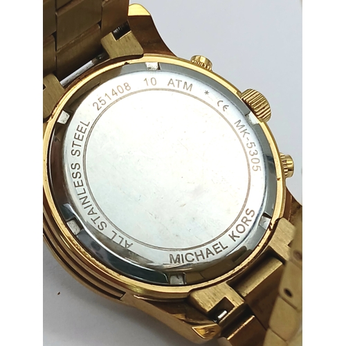 663 - A MICHAEL KORS, GOLD TONE, CHRONOGRAPH, BRACELET WATCH. IN FULL WORKING ORDER. NEW BATTERY FITTED RE... 