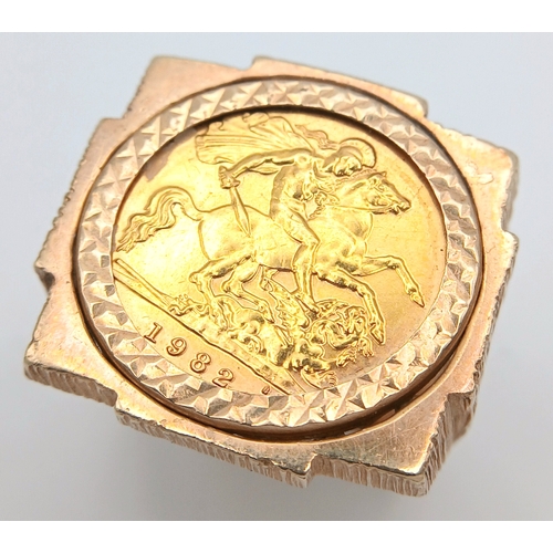 37 - A 1982 HALF SOVEREIGN COIN SET IN A 9K GOLD RING .      13.5gms TOTAL WEIGHT            SIZE Q/R