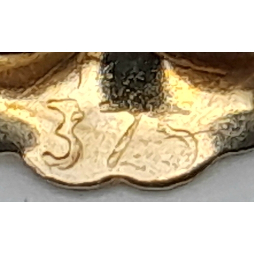 656 - A Pair of 9K Yellow Gold Arrow Stud Earrings. 9mm x 4mm, 1.7g total weight. Ref: SH9044H