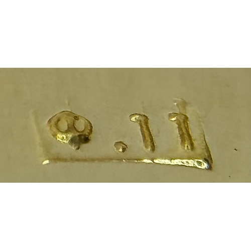 1181 - A 14K Yellow Gold and Blue Stone Gents Masonic Signet Ring. Size T. 6.45g. Ref: 27614.