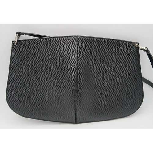 1209 - A Louis Vuitton Epi Leather Pochette. Crafted in black Epi leather with the signature textured finis... 
