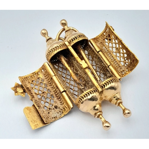 86 - A LARGE VINTAGE 9K GOLD ENAMEL ORNATE 