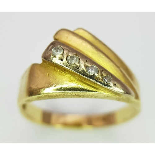 47 - An 18K Yellow Gold White Stone Swirl Ring. Size L. 4g.