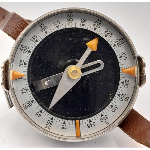 662 - Cold War Russian Red Army Wrist Compass. Worn by Spetsnz and other ground troops, In original grease... 