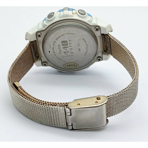 1203 - A CASIO, BLACK RUBBER STRAP WATCH. IN FULL WORKING ORDER. S/A 1602 - 3