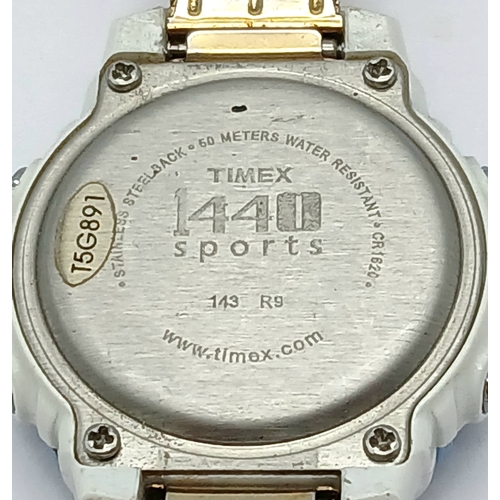 1203 - A CASIO, BLACK RUBBER STRAP WATCH. IN FULL WORKING ORDER. S/A 1602 - 3