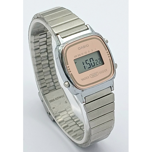 1217 - A VINTAGE, DIGITAL CASIO STEEL BRACELET WATCH. MODEL 3191. IN WORKING ORDER. S/A 1602 - 5