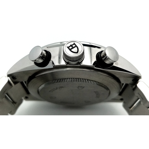 652 - A Tudor Fastrider Chronograph Automatic Gents Watch. Model 42000. Stainless steel bracelet and case ... 