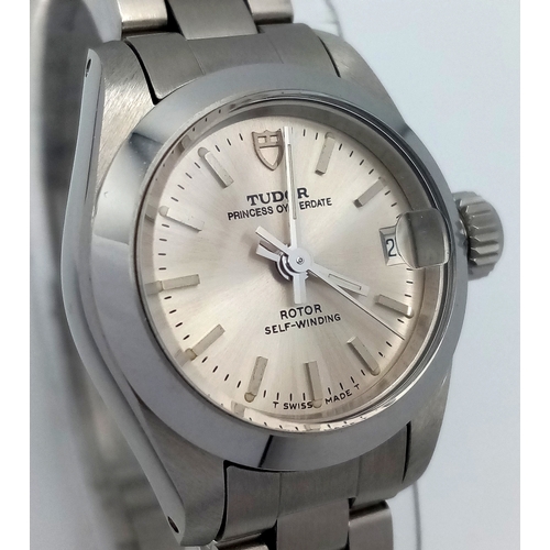 681 - A Tudor Princess Oysterdate Automatic Ladies Watch. Stainless steel bracelet and case - 24mm. Silver... 