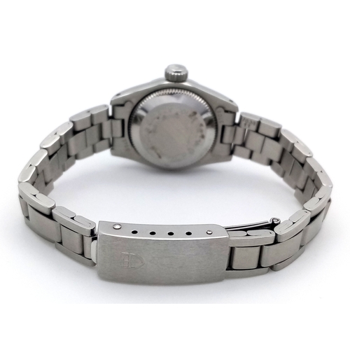 681 - A Tudor Princess Oysterdate Automatic Ladies Watch. Stainless steel bracelet and case - 24mm. Silver... 