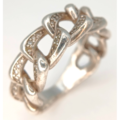 1572 - A Sterling Silver Cuban Chain Link Ring. Size P, Hallmarked 925. Total Weight 5.74 Grams.