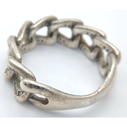 1572 - A Sterling Silver Cuban Chain Link Ring. Size P, Hallmarked 925. Total Weight 5.74 Grams.