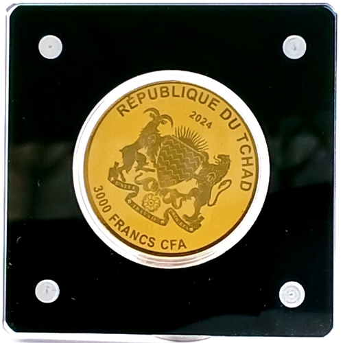 1135 - A Commemorative 'Winston Churchill' Gold Coin Card. 1/200th oz of fine gold (.999). Comes with COA a... 