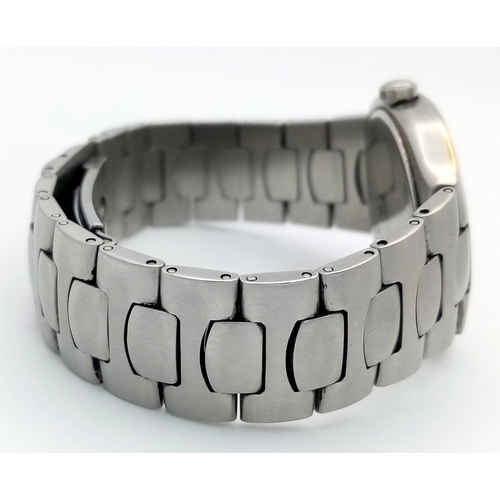 1185 - A Vintage Omega Seamaster Polaris Quartz Watch. Stainless steel bracelet and case with gold inlay. C... 