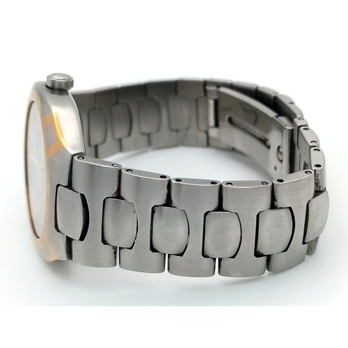 1185 - A Vintage Omega Seamaster Polaris Quartz Watch. Stainless steel bracelet and case with gold inlay. C... 