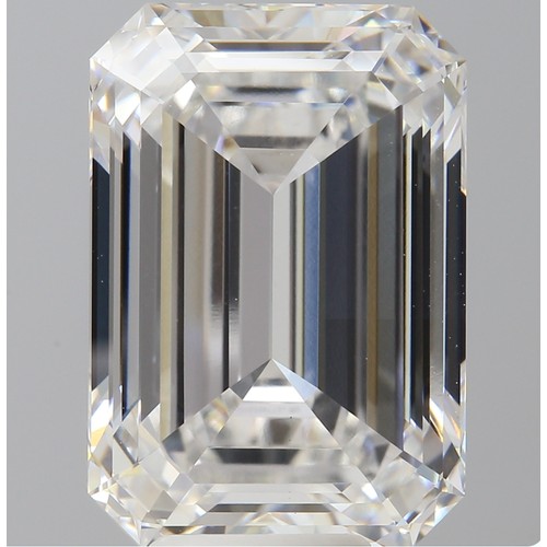 A 9.04Ct Emerald cut Lab-Grown Diamond. Color D, clarity VS1. IGI certified. Cert no: LG774655112. Measurements: 14.43X9.98X6.25