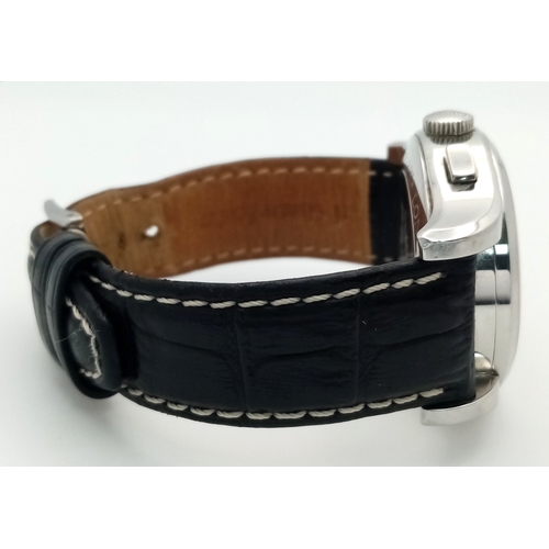 39 - A Longines Heritage Automatic Chronograph Gents Watch. Model L2.747.4. Black leather strap. Stainles... 