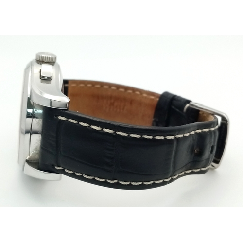 39 - A Longines Heritage Automatic Chronograph Gents Watch. Model L2.747.4. Black leather strap. Stainles... 