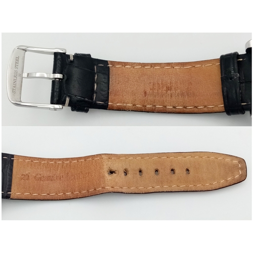 39 - A Longines Heritage Automatic Chronograph Gents Watch. Model L2.747.4. Black leather strap. Stainles... 