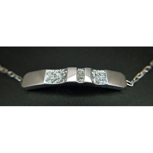 20 - A DE BEERS, 18K WHITE GOLD, DIAMOND SET BRACELET. 0.60CT WEIGHT. TOTAL WEIGHT 8.8G. A/S RED 1007