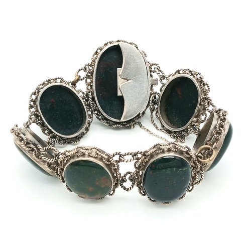 510 - An Elegant and Unique Vintage or Older Silver and Bloodstone Bracelet- Circa
18.5 to 19cm Length. Th... 