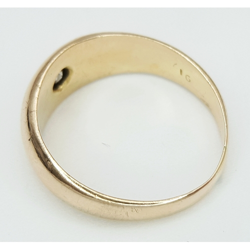 6 - AN 18K YELLOW GOLD, DIAMOND SET, GYPSY SET RING. TOTAL WEIGHT 4.7G. SC 9056