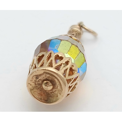 14 - Fully Hallmarked 9 CARAT GOLD ‘WINE CARAFE’  PENDANT. 5.14 Grams. 3.5 cm Drop. Please see pictures.