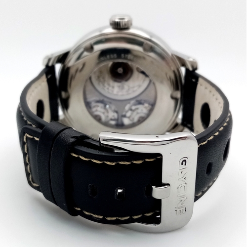 1205 - A Glycine Airman 7 Crosswise Automatic Gents Watch. Model 3841. Black silicone and leather strap. La... 