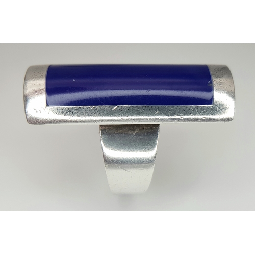 553 - A Magnificent Vintage SILVER and LAPIS RING. Size P. Absolute Statement Piece, Please see pictures.