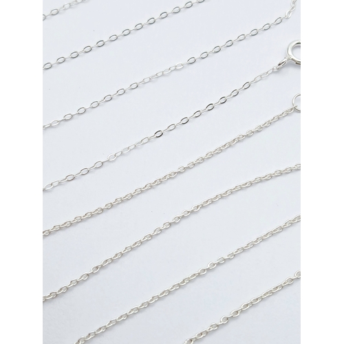 1189 - A PAIR OF STERLING SILVER NECKLACES WITH INITIAL E PENDANTS. ONE IS STONE SET. TOTAL WEIGHT 2.5G. A/... 