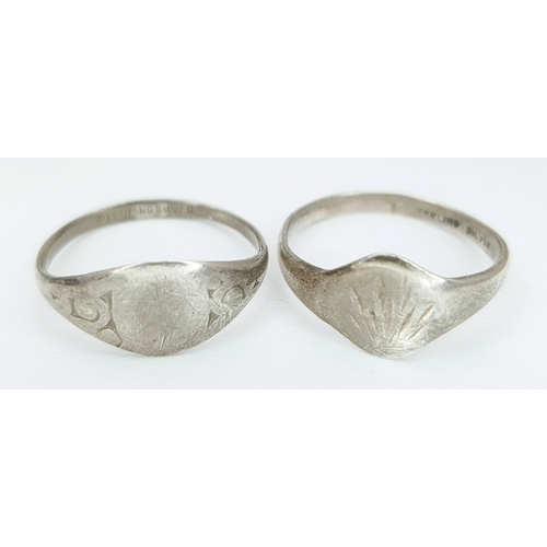 136 - 2X small sterling silver band rings. Total weight 2.3G. Size I