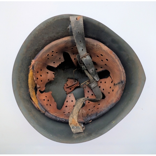 604 - WW2 Italian M33 Helmet with chin strap & liner
